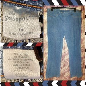 Passports brand Medium/Light Wash Blue Pull-On Denim Jeans Sz 14